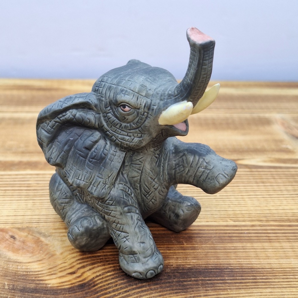 Baby Elephant Gray sitting Trunk up Tusk Pink‎ tongue 3.5" tall 3.25" African